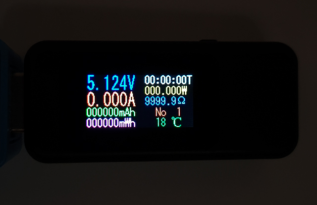Měřič proudu,napětí a kapacity USB LCD displej