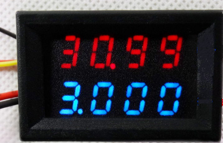 Digitální voltmetr a ampérmetr do panelu červený + modrý 3,000A 33,00V