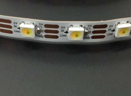 Adresovatelný SK6812RGBWW LED pásek 15W/m  1,66cm