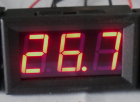 Digitální teploměr do panelu -50°C až +110°C