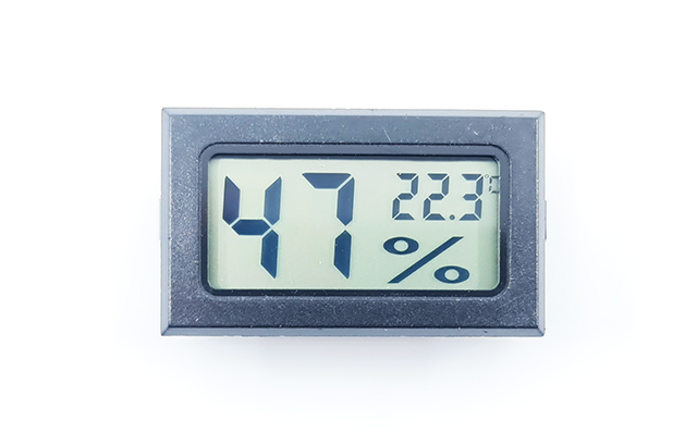 Digitální vlhkoměr a teploměr do panelu 10% až 99%  -50°C až +70°C