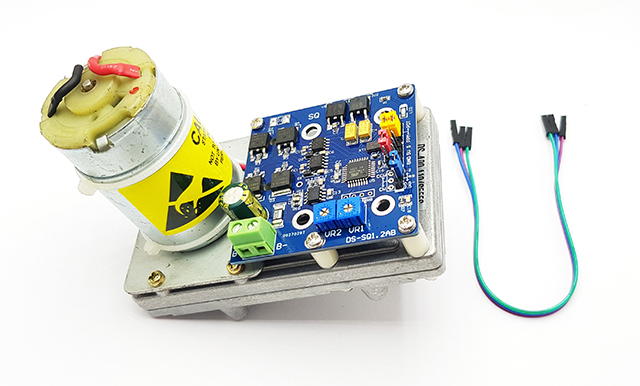 Modelářské 680g servo 110kg/cm