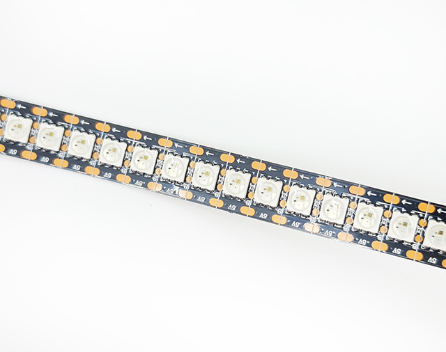Adresovatelný LED pásek 43W/m WS2812B  RGB 0,7cm