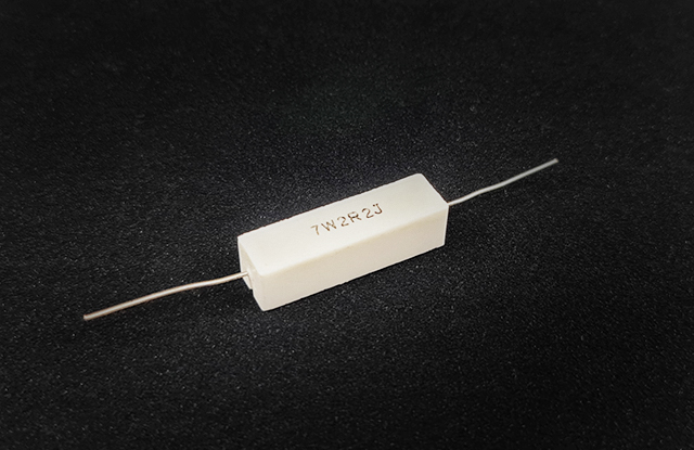 Rezistor 7W  2,2 ohm