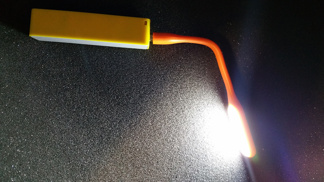 Flexibilní USB LED lampička i pro powerbank