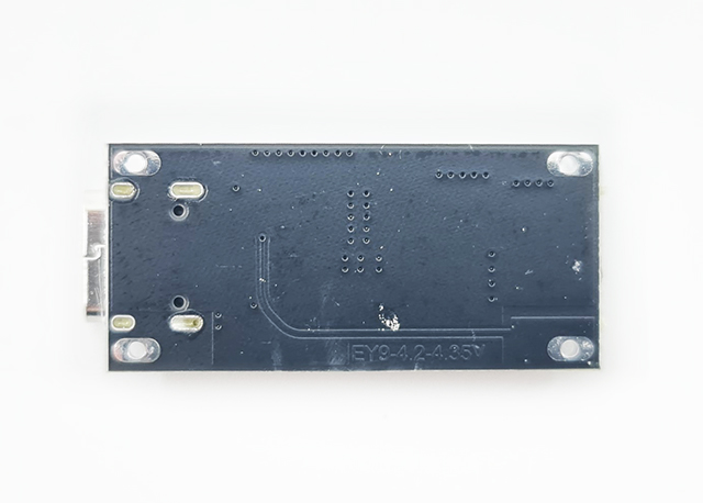 3A nabíječka Li-ion / Li-po článků USB-C