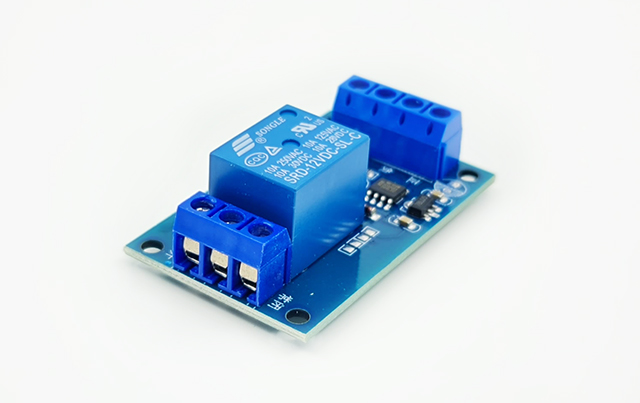 Bistabilní relé modul 12V s tlačítkem